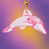 Charm delfín rosa